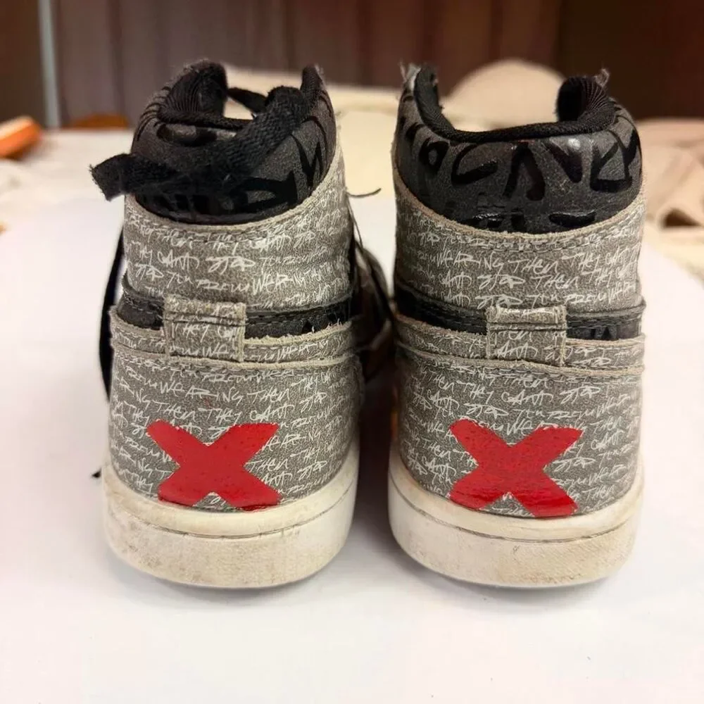 Jordan Men's Grey and Black Trainers